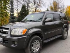 Фото авто Toyota Sequoia