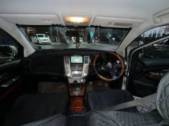 Сүрөт унаа Toyota Harrier