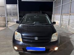 Сүрөт унаа Toyota Ist