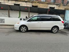 Сүрөт унаа Toyota Sienna