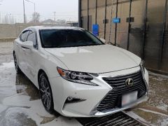 Photo of the vehicle Lexus ES