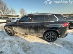 Photo of the vehicle BMW X5