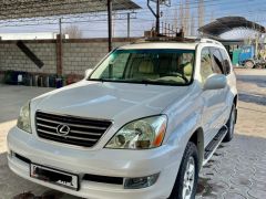 Photo of the vehicle Lexus GX