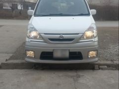 Фото авто Nissan Serena