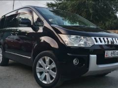 Сүрөт унаа Mitsubishi Delica