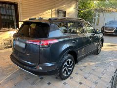 Сүрөт унаа Toyota RAV4