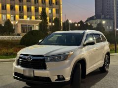 Photo of the vehicle Toyota Highlander