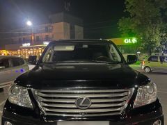 Photo of the vehicle Lexus LX