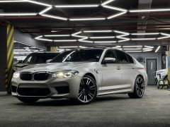 Фото авто BMW M5