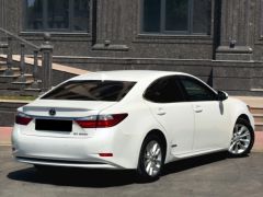 Photo of the vehicle Lexus ES