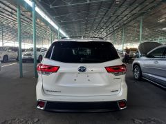 Сүрөт унаа Toyota Highlander