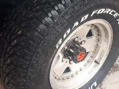 Сүрөт унаа Toyota Hilux Surf