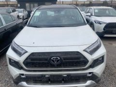 Photo of the vehicle Toyota RAV4