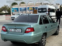 Сүрөт унаа Daewoo Nexia