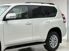 Photo of the vehicle Toyota Land Cruiser Prado