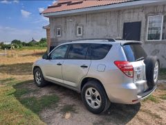 Сүрөт унаа Toyota RAV4