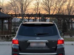 Photo of the vehicle Toyota Highlander