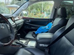 Photo of the vehicle Lexus LX