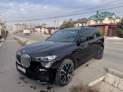 Фото авто BMW X7