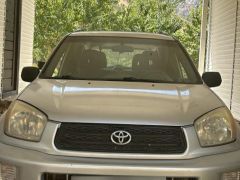 Сүрөт унаа Toyota RAV4