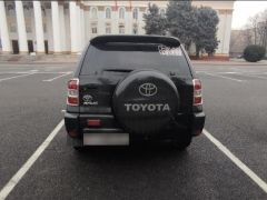 Сүрөт унаа Toyota RAV4