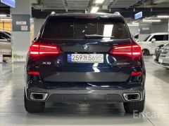 Photo of the vehicle BMW X5