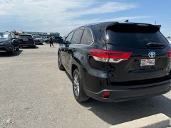 Сүрөт унаа Toyota Highlander