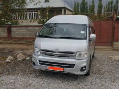 Фото авто Toyota HiAce