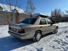 Фото авто Mercedes-Benz W124