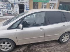 Сүрөт унаа Toyota Corolla Verso