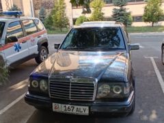 Сүрөт унаа Mercedes-Benz W124