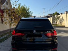 Photo of the vehicle BMW X5