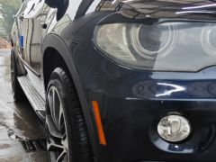 Photo of the vehicle BMW X5