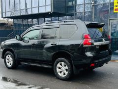 Сүрөт унаа Toyota Land Cruiser Prado