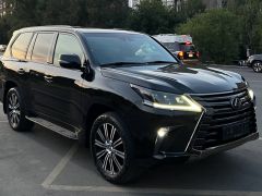 Photo of the vehicle Lexus LX