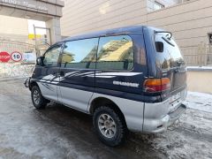 Сүрөт унаа Mitsubishi Delica