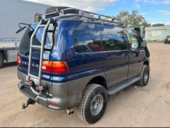 Сүрөт унаа Mitsubishi Delica