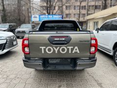 Фото авто Toyota Hilux