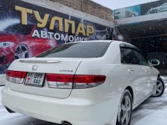 Сүрөт унаа Honda Inspire