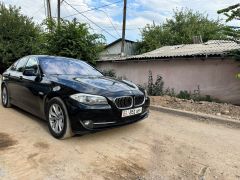 Photo of the vehicle BMW 5 Series