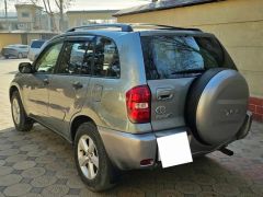 Сүрөт унаа Toyota RAV4