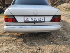 Photo of the vehicle Mercedes-Benz W124