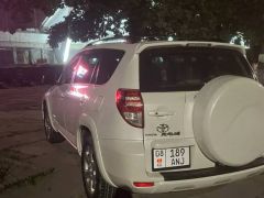 Сүрөт унаа Toyota RAV4