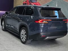 Сүрөт унаа Toyota Grand Highlander