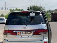 Фото авто Toyota Estima