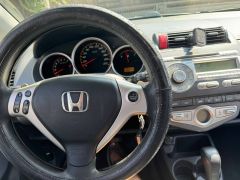 Фото авто Honda Jazz