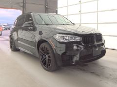 Photo of the vehicle BMW X5