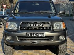 Сүрөт унаа Toyota Sequoia