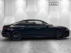 Photo of the vehicle Audi A8