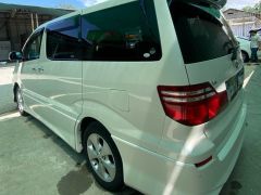 Сүрөт унаа Toyota Alphard